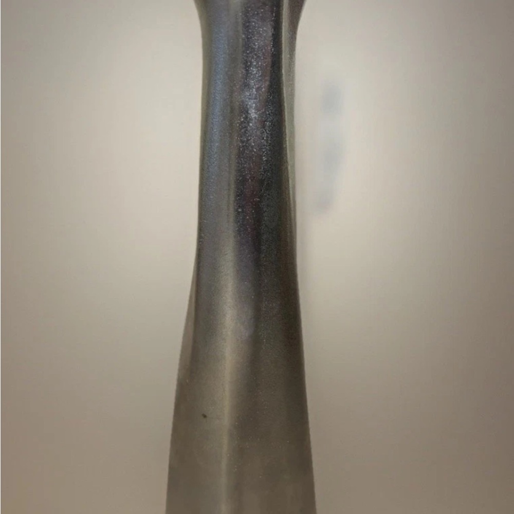Modern Silver Metallic Vase - Picture 3 of 6